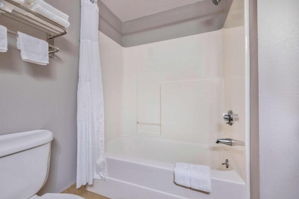 Motel 6 Bethel, CT - Danbury image 17