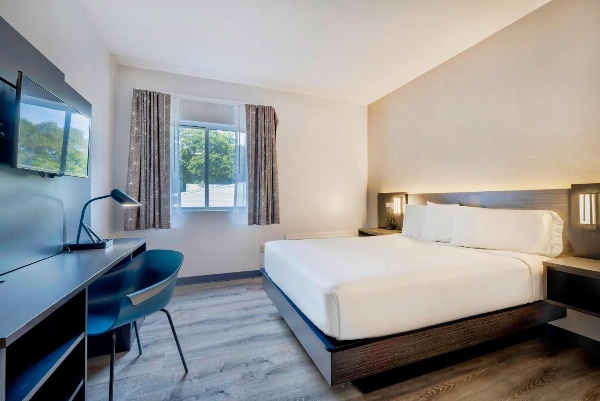 Motel 6 Bethel, CT - Danbury image 7